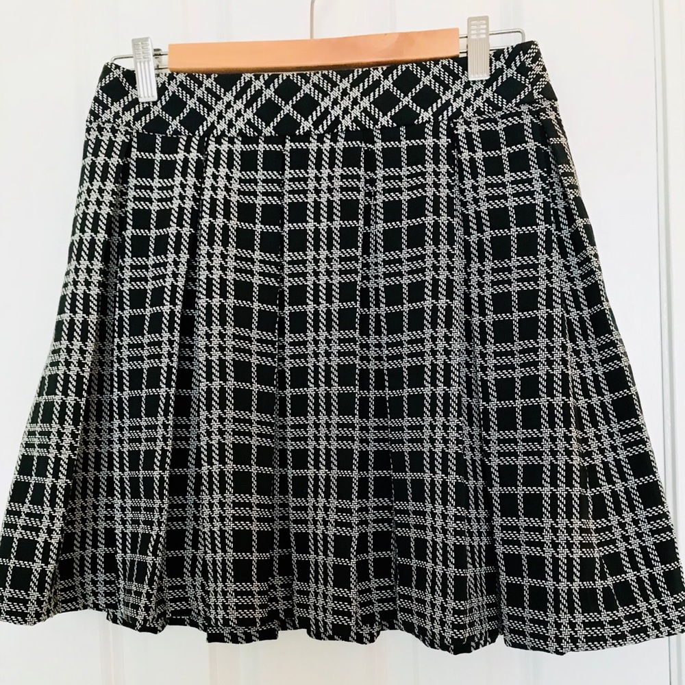 Banana Republic High Waist Mini Skirt Size 2